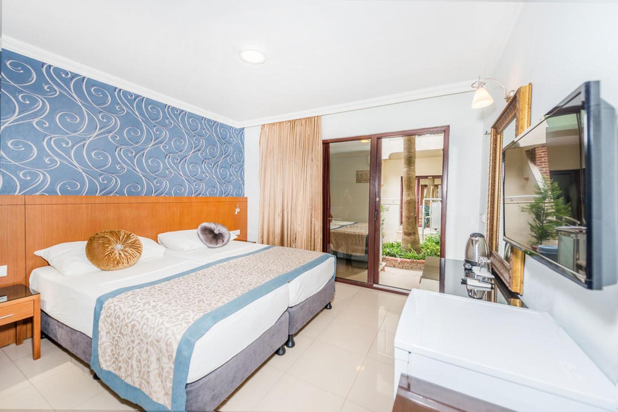 Tropic Beach Club Side Hotel Extérieur photo