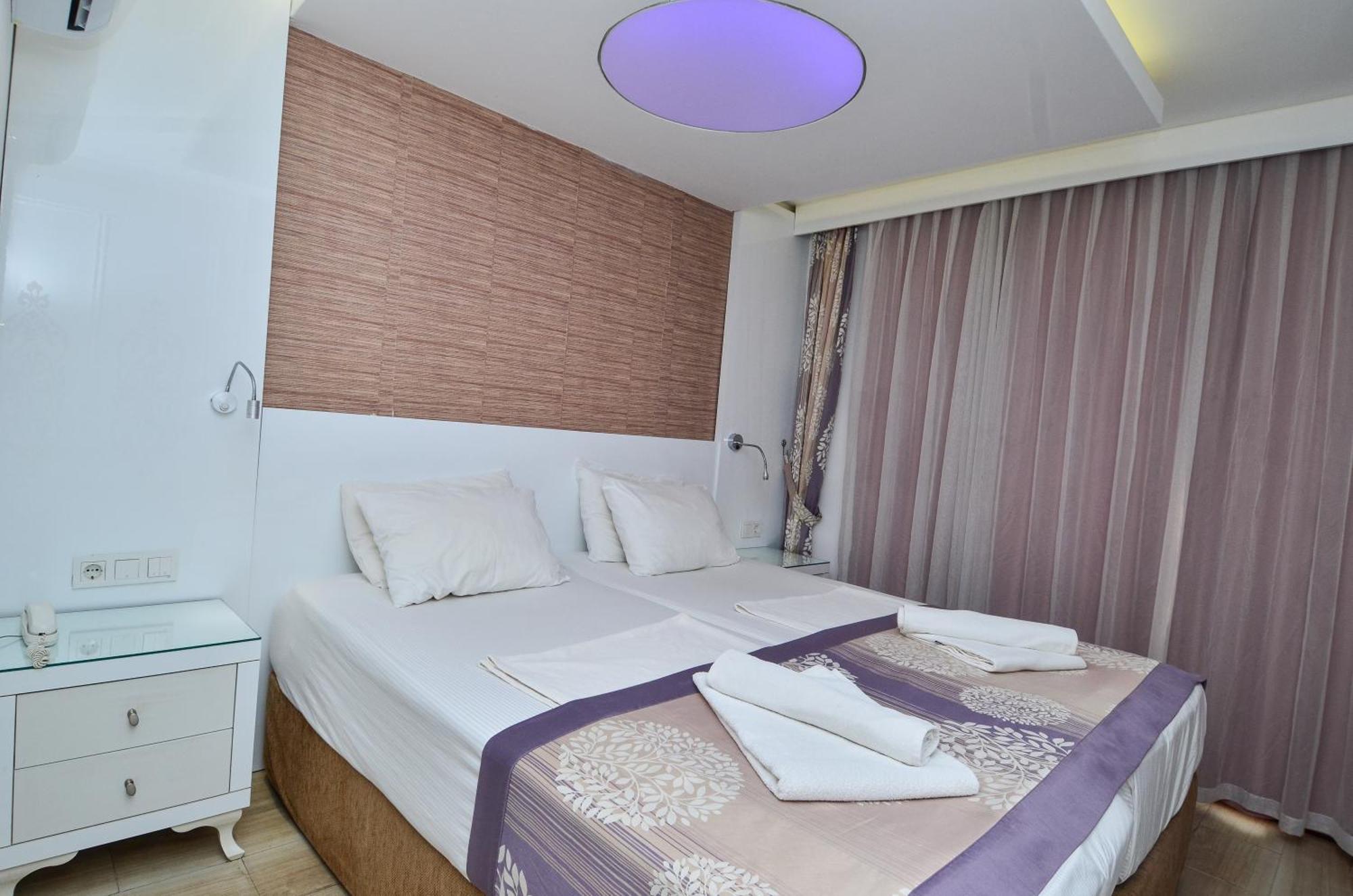 Tropic Beach Club Side Hotel Extérieur photo