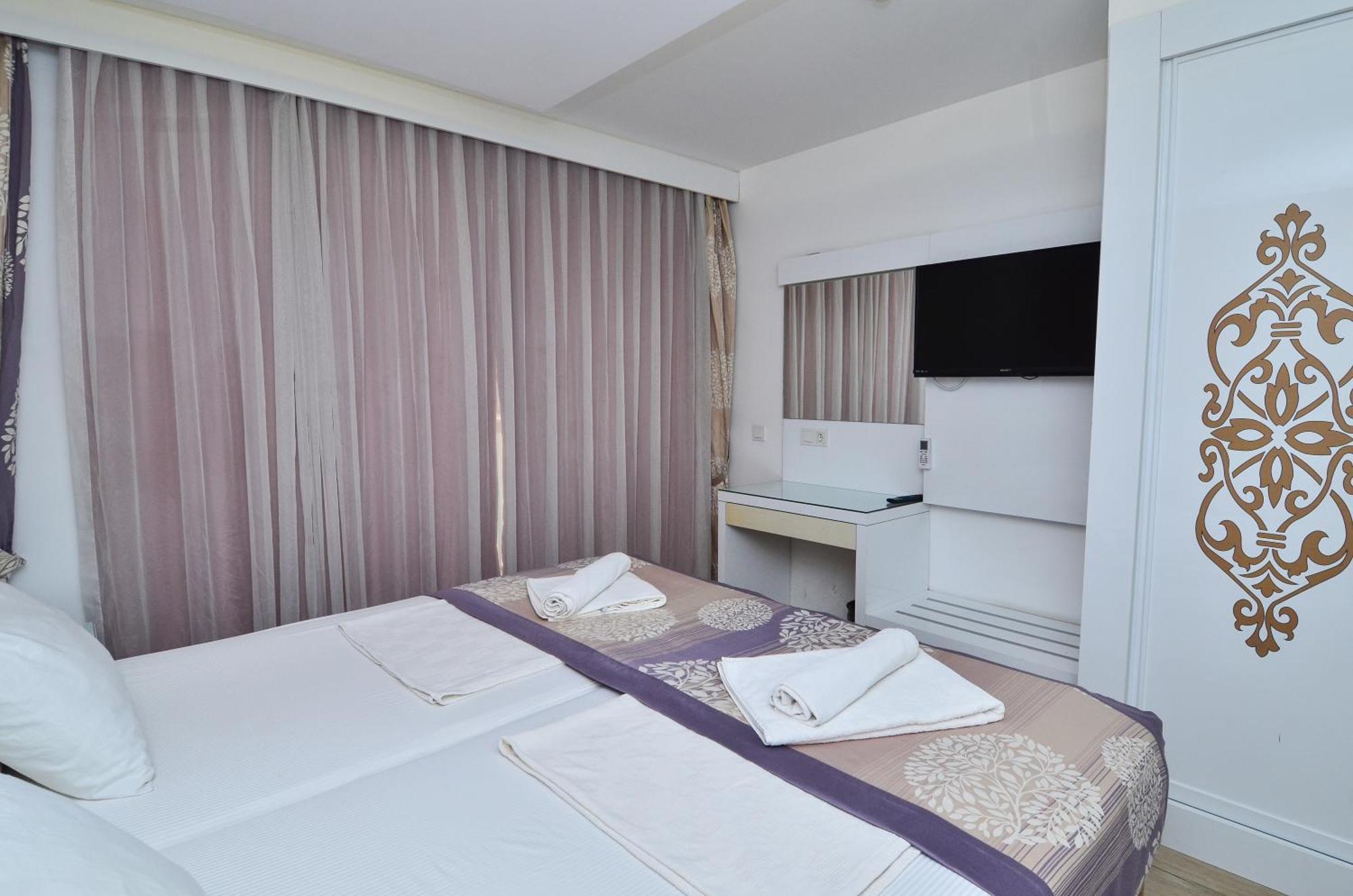 Tropic Beach Club Side Hotel Extérieur photo