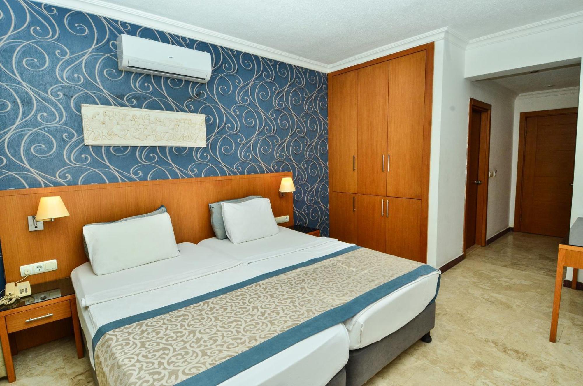 Tropic Beach Club Side Hotel Extérieur photo
