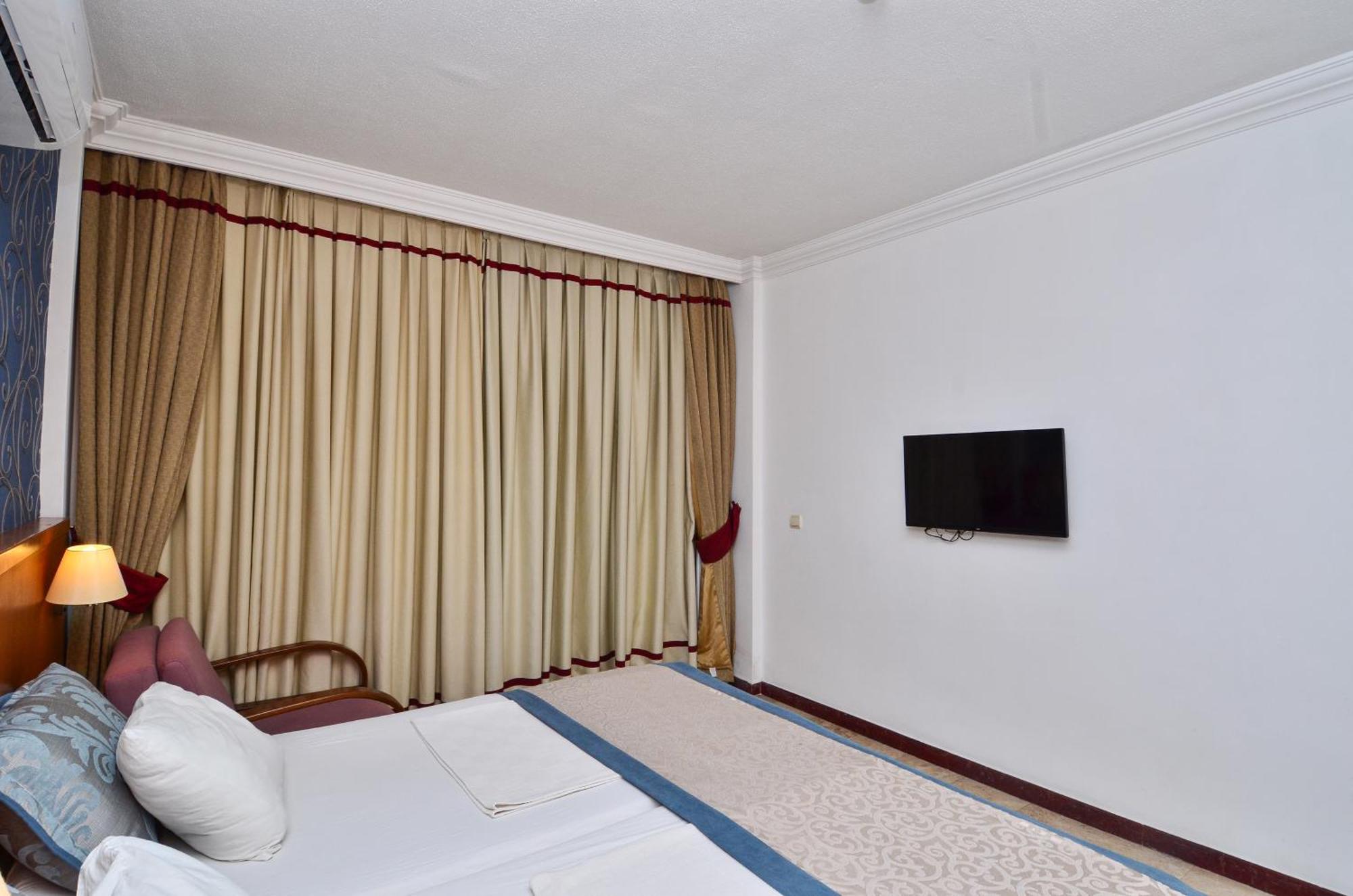 Tropic Beach Club Side Hotel Extérieur photo